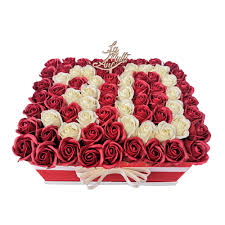 La mulți ani, sănătate, iubire, stimă și respect din partea celor dragi, realizarea scopurilor la infinit, împliniri frumoase, să ai parte doar de momente și clipe de neuitat, și să obții ceea ce îți dorești cu adevărat, căci aceasta este singura cale spre împlinire, realizare și fericire! Aranjament Floral Aniversar Cu 73 Trandafiri Din Sapun Dady Cu Cifre Pentru 30 Ani Si Mesaj La Multi Ani Emag Ro