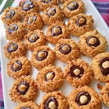 mukemmel semasunum bal kizimin okul arkadaslari icin findikli cikolatali kurabiye tarifi malzemeler 125 gr margarin food yummy food desserts
