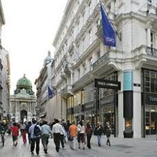Kohlmarkt Shopping Street Near Hotel Konig Von Ungarn Www Kvu At C Wientourismus Gerhard Weinkirn Kohlmarkt Wien Tourismus Tourismus