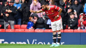 Manchester united takes an average of 14.38 shots per match resulting in 1.93 goals. 2m6ykfkfxdwmm