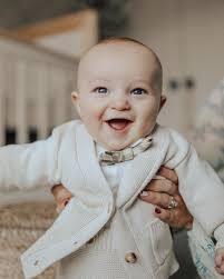 Brittney Howell (@brittneyb_howell) • Instagram photos and videos