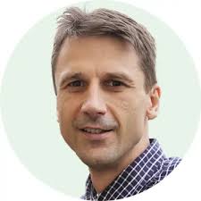 Jacob Alm: Kreativt Geni Bakom Musik och Teknik i Filadelfiakyrkan