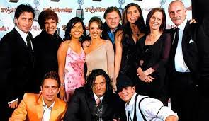 Está protagonizada por mario cimarro, danna garcía, juan alfonso baptista,paola rey. Actor Covid Elenco De Pasion De Gavilanes Se Une Por La Salud De Giovanni Suarez Tendencias Caracol Radio