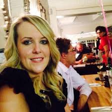 Ria Bennett (@ria_bennett)