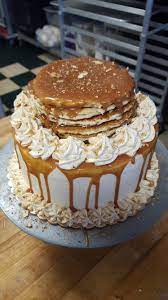 Anyone Like Stroopwafels Bourbon Caramel Cake With Stroopwafel Tower Baking Cooking Food Recipes Cake Desserts Win Homemade Cakes Baking Cupcake Cakes