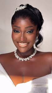 MAKEUP ARTIST IN LAGOS