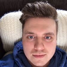 Alex Unsworth's Instagram, Twitter & Facebook