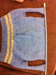 Handgestrickter Hundepullover Gestrickt Gestrickt Diy Crafts Diy Crafts In 2020 Knitted Dog Sweater Pattern Dog Sweater Pattern Knit Dog Sweater