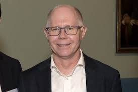 Bronwyn Ross's Instagram, Twitter & Facebook