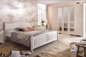 Der landhausstil lebt von stimmigen und detailfreudigen. Landhaus Schlafzimmer Komplett Caseconrad Com