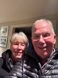 Posting- simply, because it's been a year since Wifey & I were strolling  thru Seattle and we miss it.