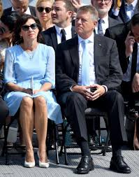 Klaus werner iohannis este profesor de fizica, de origine germana, nascut in romania. Guantitate LimitatÄƒ Cumpara Popular Pantofi Casual Iohannis Ochelari De Soare Isamultimedia Ro
