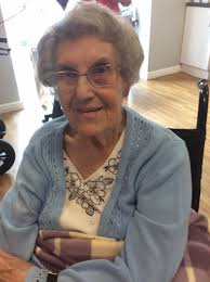 Wednesday is Hairdresser day so lots of pampering and everyone's hair looks  great! Daphne has been looking after our sun flower seeds and they are all  growing well Chris went out the