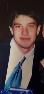 Imagine my surprise back in May when i leave my house and Jamie Reid is  just leaving my neighbours house ,so i had to get the photo. Thanks Jamie.