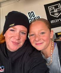 Happy birthday to my forever roll dawg!! My twin ... the paste to my copy