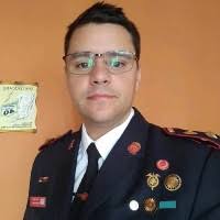 100+ perfiles de «Gary