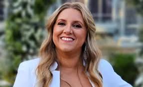 Metán la Noticia del Día added...