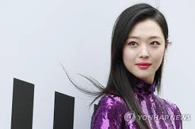 ( police cordon off sulli's house in seongnam, where she was found dead on monday in a statement sent to reporters, sulli's agency sm entertainment said her death was very hard to believe and. 2nd Ld K Pop Star Sulli Found Dead Police Yonhap News Agency