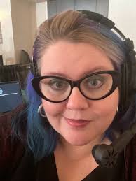 Genie Stevens's Instagram, Twitter & Facebook