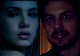 Em verdades secretas, carolina (drica moraes) é uma dona de casa que batalhou muito na vida para sustentar a filha, arlete (camila queiroz). Camila Queiroz E Romulo Estrela Aparecem Em Teaser De Verdades Secretas 2 Quem Tv E Novelas