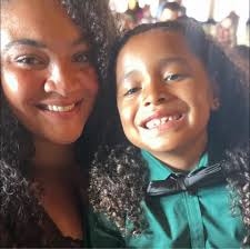 Who to notify for tree removal