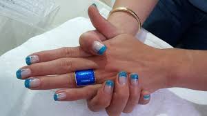 Elegant gel nail art designs 2018. French Permanente Bleue Turquoise Et Decorations Liners Couleur Bleu Et Argente 02 Ongles Magnolia
