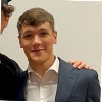 200+ perfiles de «Alfano»