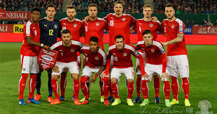 Nicola sturgeon, hier im oktober, freut sich mit der schottischen fußball. Durch Die Hintertur Nach Russland Die Gruppenzweiten Der Wm Qualifikation 12termann