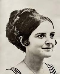 Sandra Norman's Instagram, Twitter & Facebook