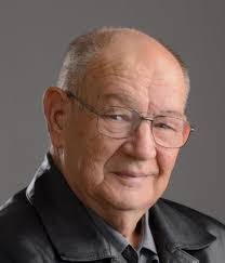 Bradley Beeler's Instagram, Twitter & Facebook