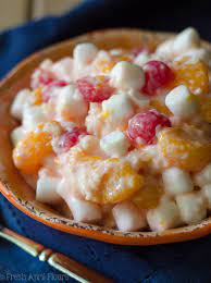 Ananas, ananas comosus, la tige et le fruit; Salade D Ambroisie Saine