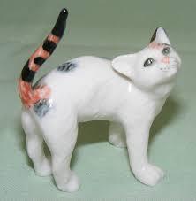 cat calico animal figurines cats