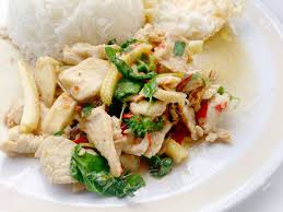 Maybe you would like to learn more about one of these? Thai Essen Reis Und Curry Huhn Mit Basilikumblattern Spicy Thai Gericht Kao Pad Kra Prao In Thai Lizenzfreie Fotos Bilder Und Stock Fotografie Image 58284183