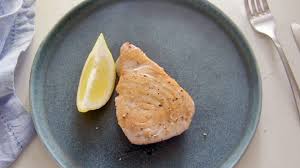 Heat a skillet to medium high heat with a small drizzle of olive oil. How To Cook Tuna Steak Bbc Food