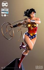 Wonder woman è una serie tv di genere azione, fantastico creata da william m. Wonder Woman Art Scale Statue 1 10 By Ivan Reis Dc Comics 19 Cm Blacksbricks