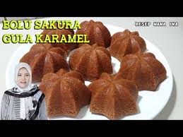 Masukan daging ikan kakap bersama garam, penyedap rasa, lada, bawang putih dan merah, air, putih telur dan es batu. Resep Kue Bolu Harum Manis