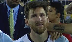 Contó que siempre que volvía a españa, lo hacía llorando. Resultado De Imagen Para Messi Llorando Fictional Characters Character Image N