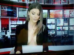 Το 49% των καταναλωτών θα συνεχίζει να αγοράζει online, ακόμη και μετά τη χαλάρωση του lockdown και το άνοιγμα των φυσικών. Topless Eidhseis Politis Online