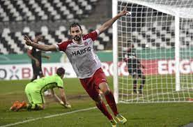 Find the latest simon engelmann news, stats, transfer rumours, photos, titles, clubs, goals scored this season and more. Dfb Pokal Viertelfinale Regionalligist Rot Weiss Essen Trifft Auf Zweitligist Holstein Kiel Fussball Stuttgarter Zeitung