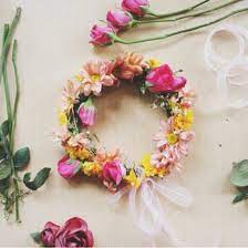 It really depends on what occasion you're making it for, what hairstyle you're planning. Diy Flower Crown No Wire Needed Diy Flower Crown Flower Crown Simple Wedding Flowers