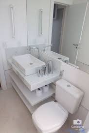 75 Banheiros Pequenos Com Dicas E Inspiracoes Para Voce Banheiro Pequeno Decoracao Banheiro Branco Decoracao Banheiro Pequeno