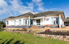 The suburbanization of large swaths of the country following world war ii also had a major impact on the styles of houses. Which Architectural Style Is Which Realestate Com Au