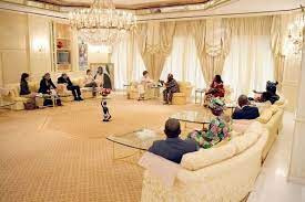 President buhari's motorcade inside the aso rock presidential villa abuja. 11 Seltene Fotos Und Videos Von Der Aso Rock Presidential Villa