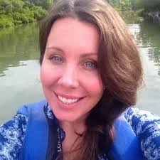 Adrienne Cloud (@uplikecloud)