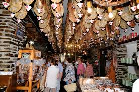 La familia Salas posee instalaciones en Trevélez e Hijate con capacidad  para albergar cerca de medio millón de jamones » El Comarcal de La  AlpujarraEl Comarcal de La Alpujarra