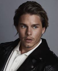 Jacob Manley's Instagram, Twitter & Facebook