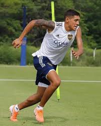 Molina is a youth export from boca juniors. Boca Es Mi Vida Nahuel Molina Firmara Una Extension De Facebook