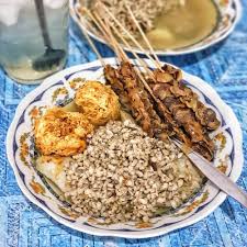 Manfaat pare ternyata bisa memberikan segudang khasiat luar biasa bagi kesehatan. 7 Rekomendasi Tempat Makan Lontong Kupang Di Surabaya Wajib Dicoba