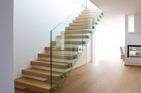 Tipologia scala in legno rettilinea con gradini a sbalzo. Scala Con Gradini A Sbalzo In Rovere De Stalis Scale