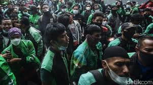 Berbeda dengan coins, untuk mendapatkan line points, pengguna tidak akan dikenakan biaya sepeser pun. Polisi Akan Panggil Pengelola Mcdonald S Soal Kerumunan Promo Bts Meal